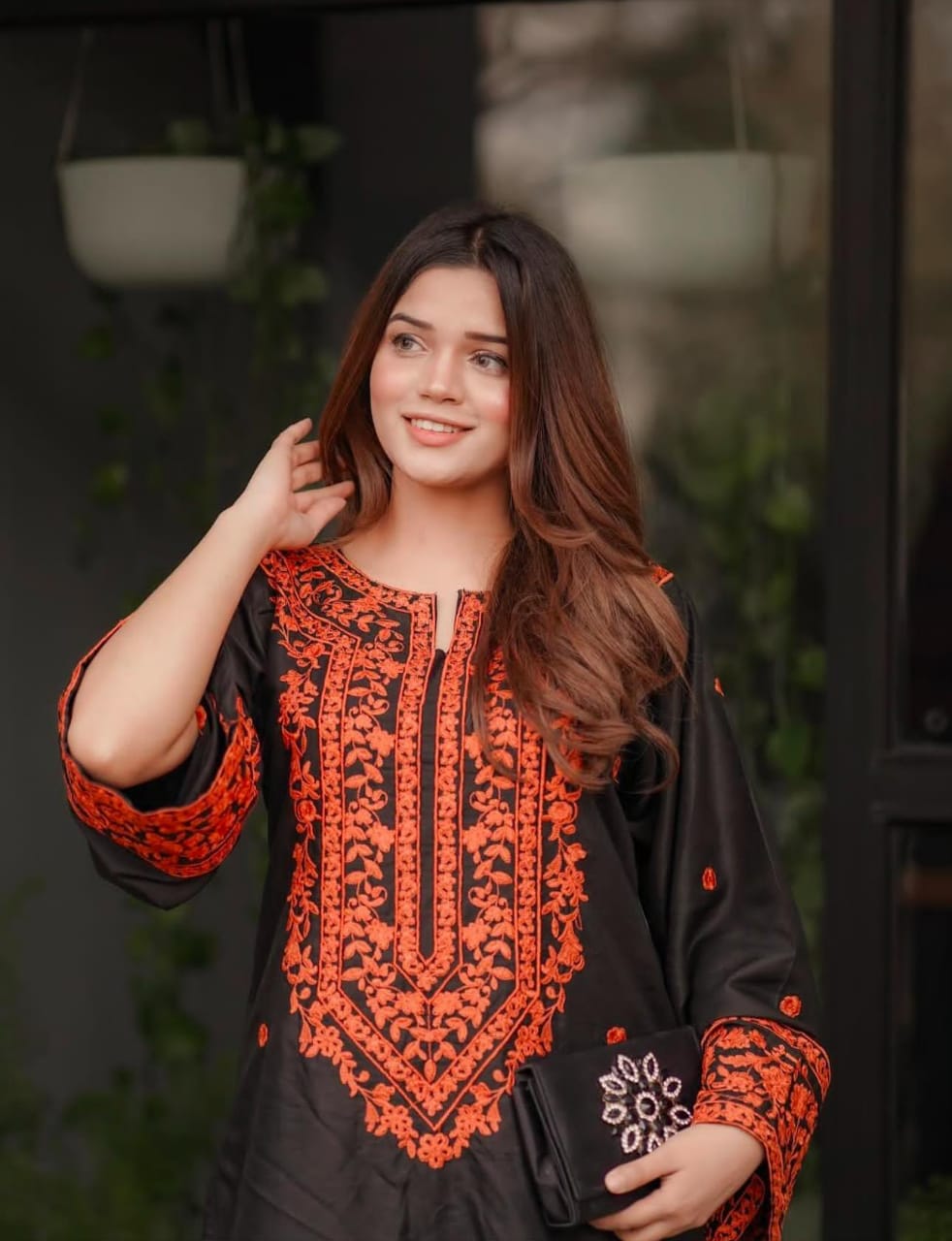 Elizabeth Embroidery 2pc