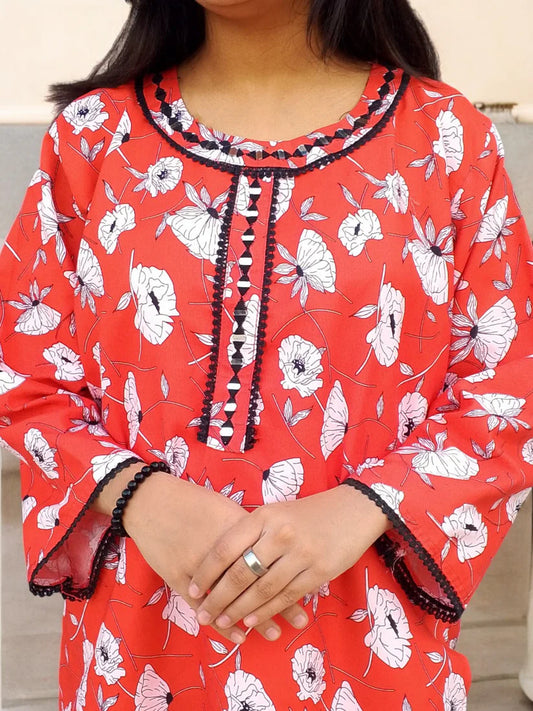 Stitched 2-Piece Set with Elegant Lace Detailing