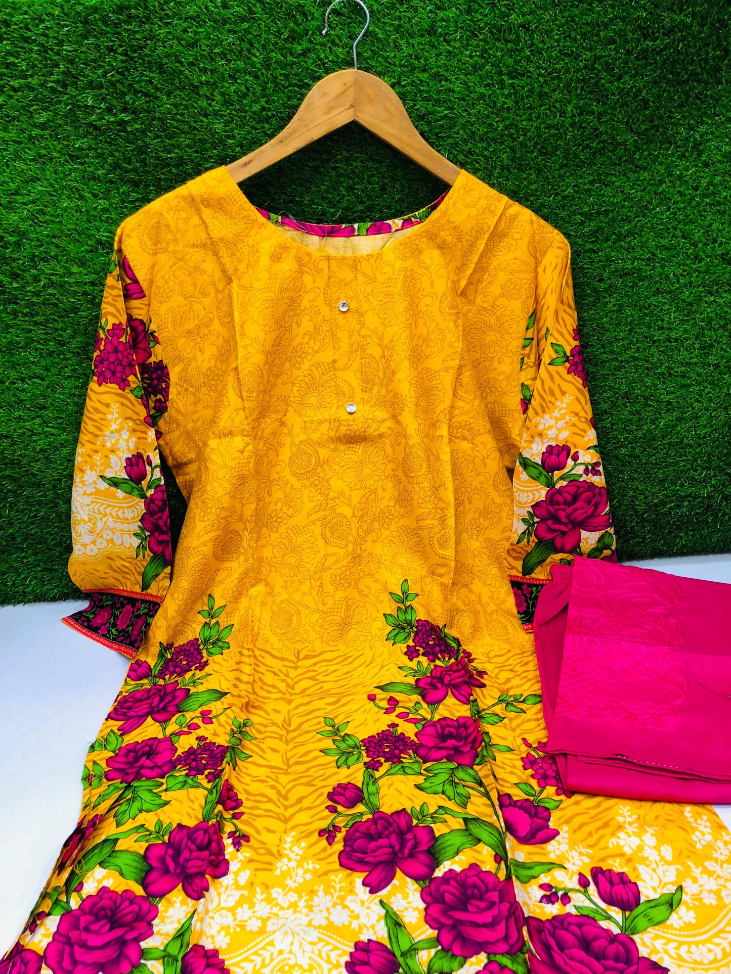 Stitched 2-Piece Set Air Line Froq Outfit