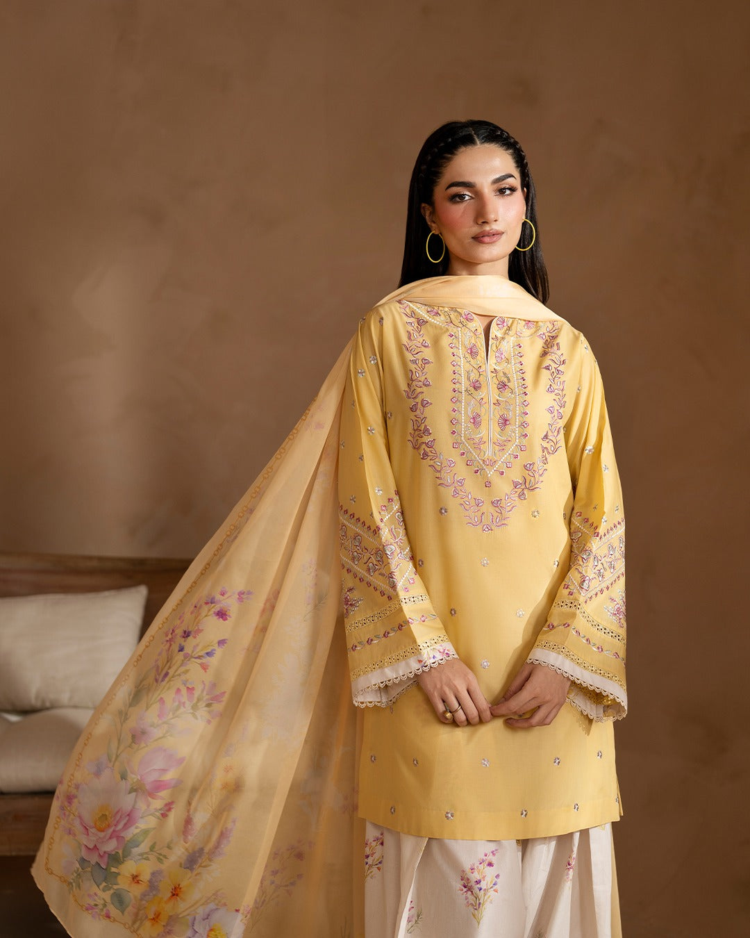 HAJRA FARSHI SHALWAR EMBROIDERY 3PCS