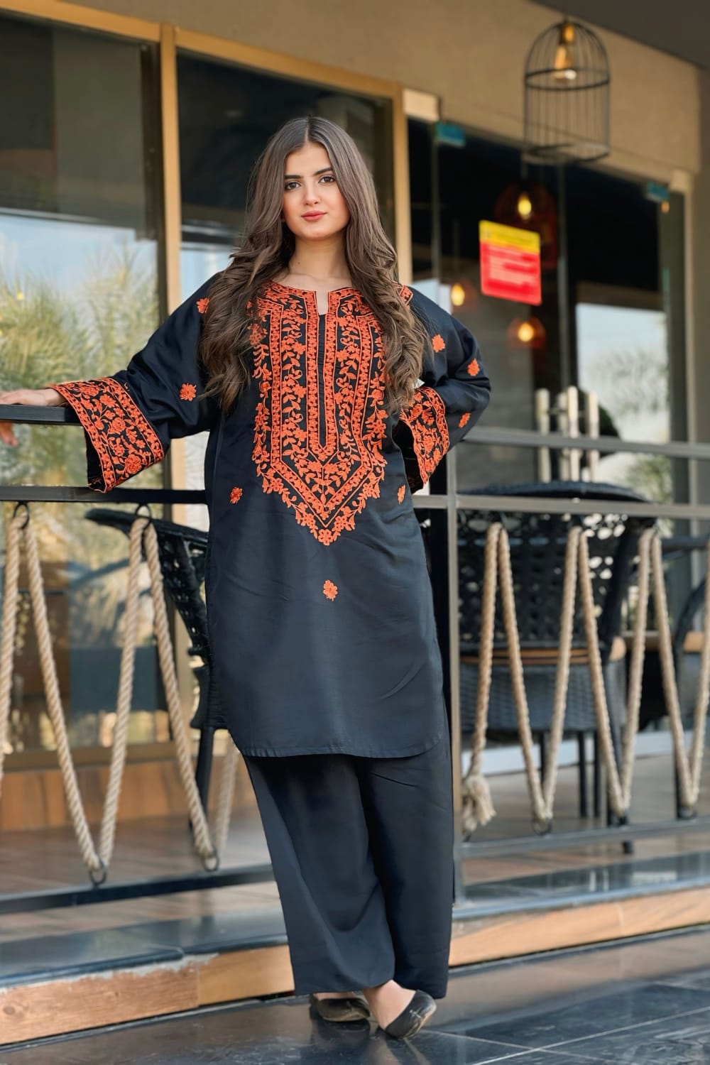 Elizabeth Embroidery 2pc