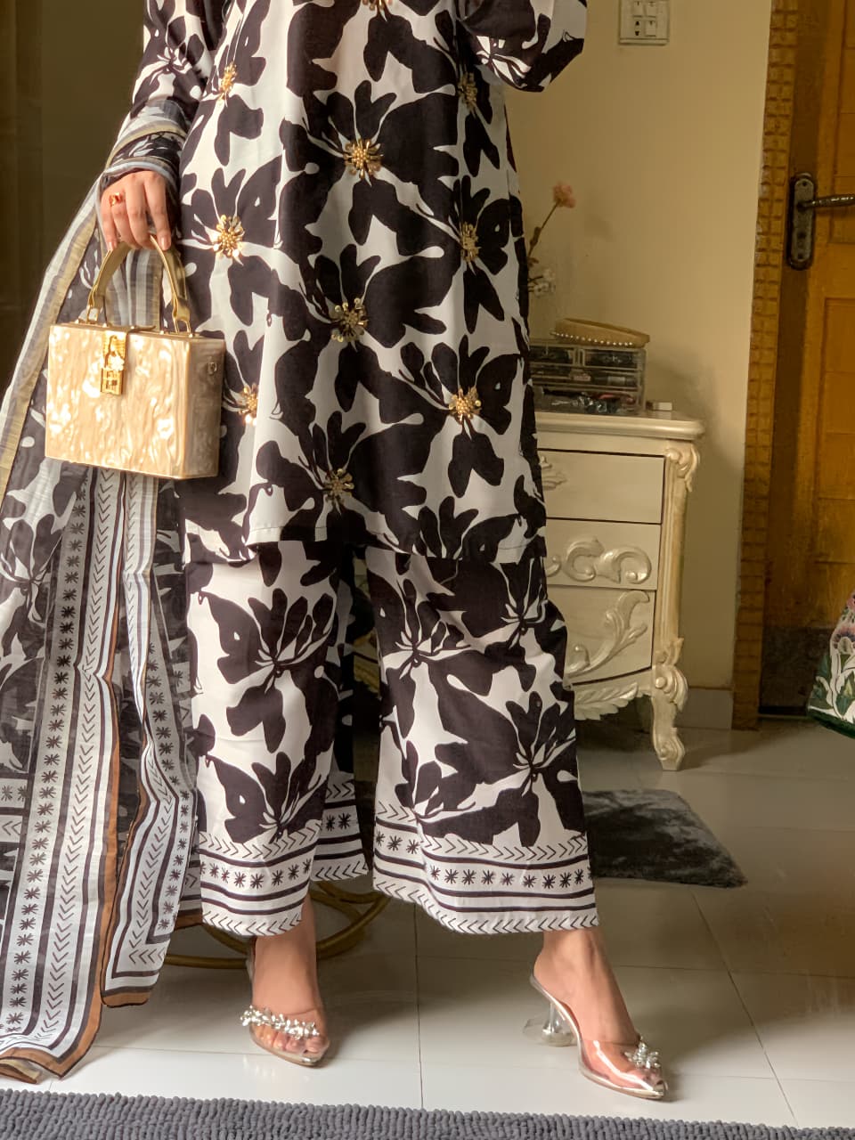 Aniqa  Long line Stitched Silk Lawn 3-Piece Collection