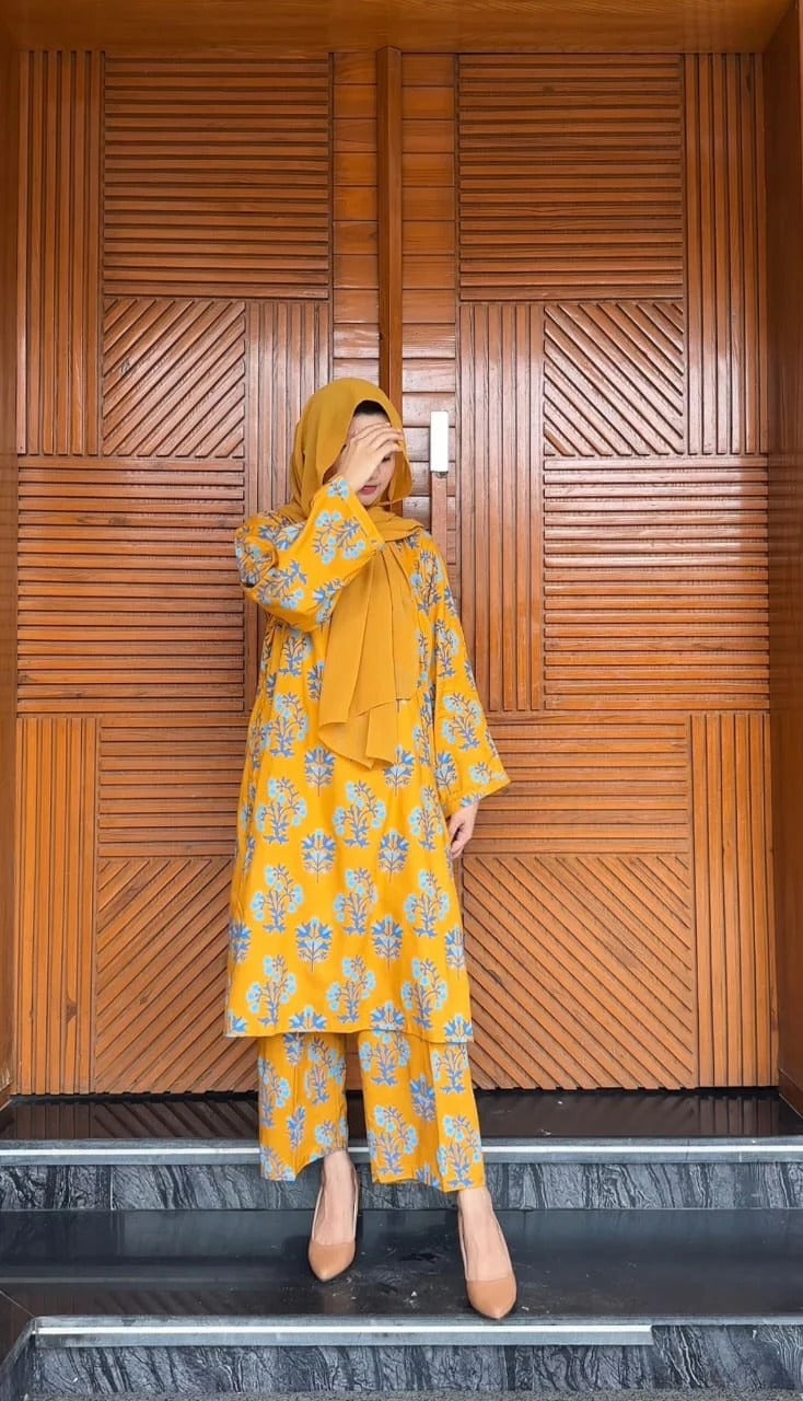 Iqra Kanwal Design Elegant look printed 2 pieces (mustard