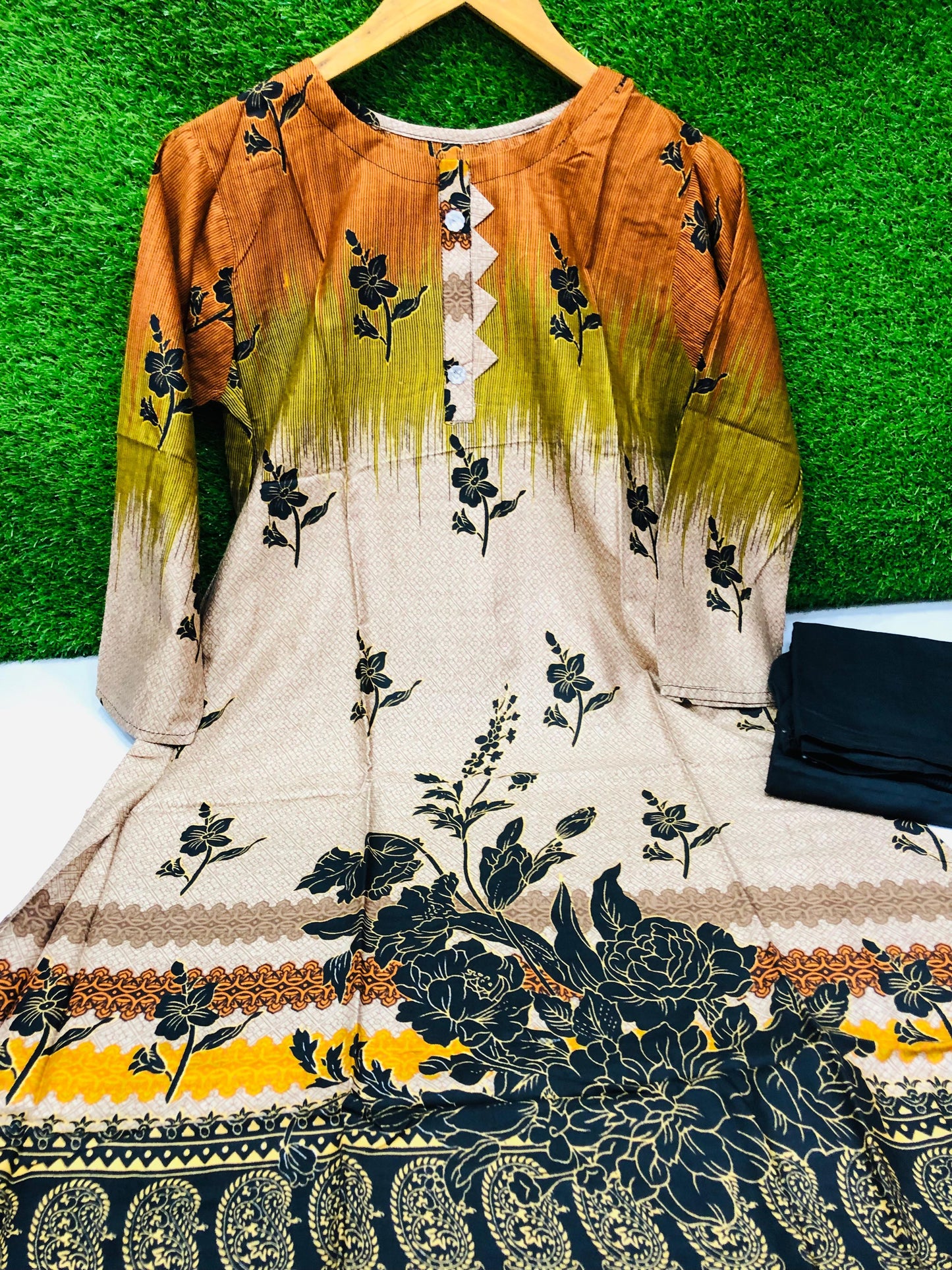 Stitched 2-Piece Set Digital Printed Air Line Froq Outfit