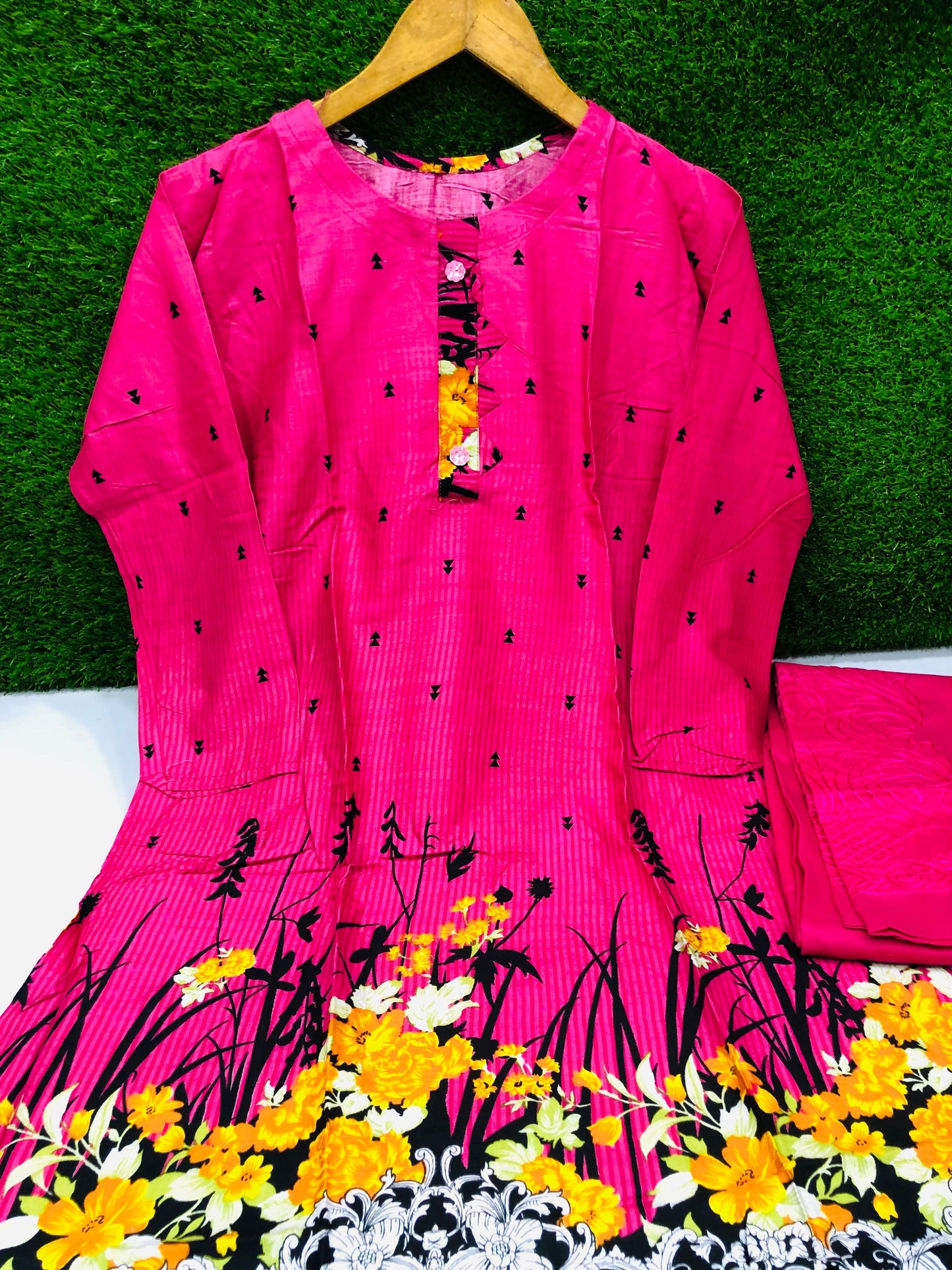 Stitched 2-Piece Set Digital Printed Air Line Froq Outfit