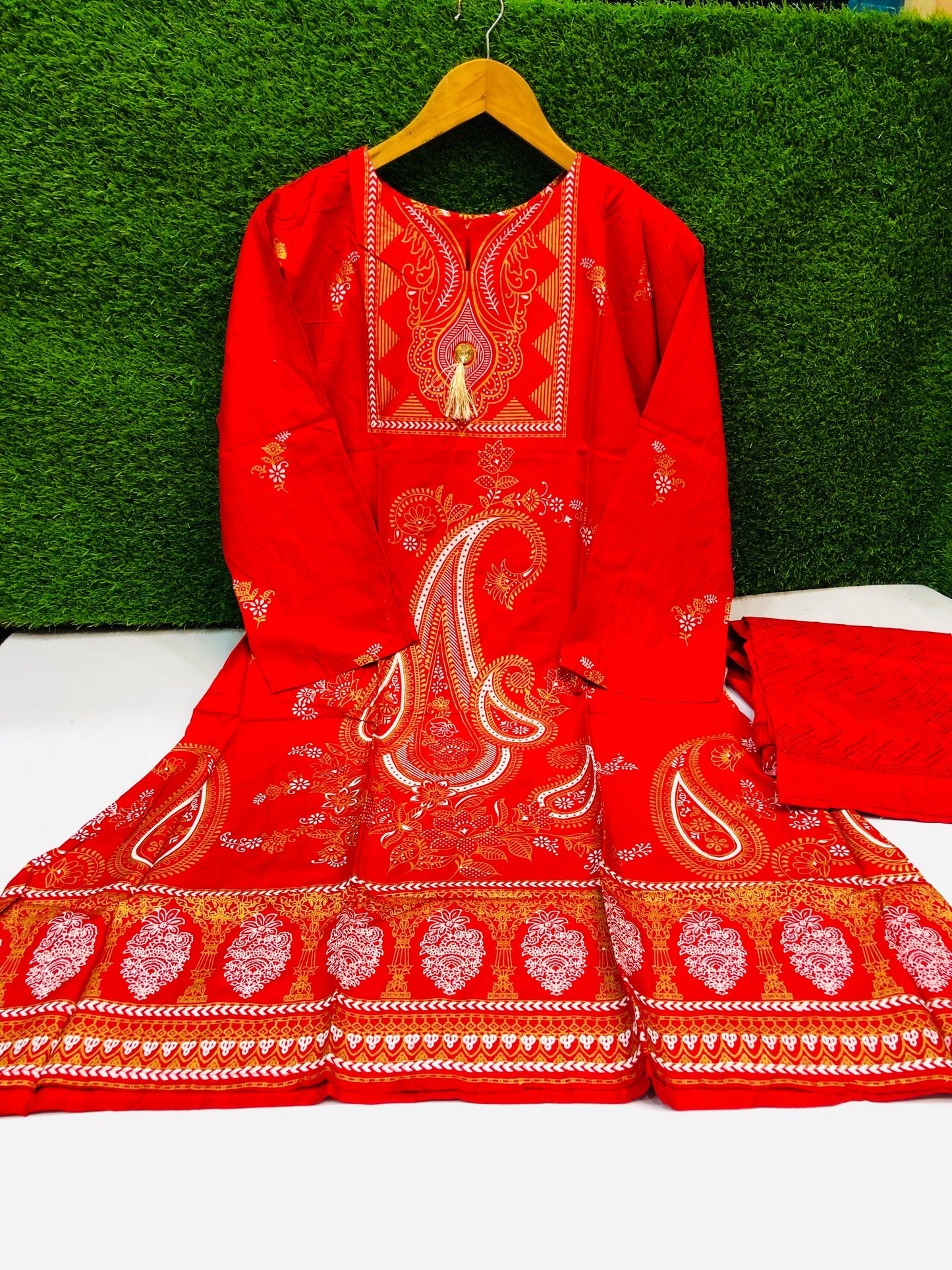 Digital Printed Air Line 2-Piece Outfit – Elegant & Comfortable (Red)