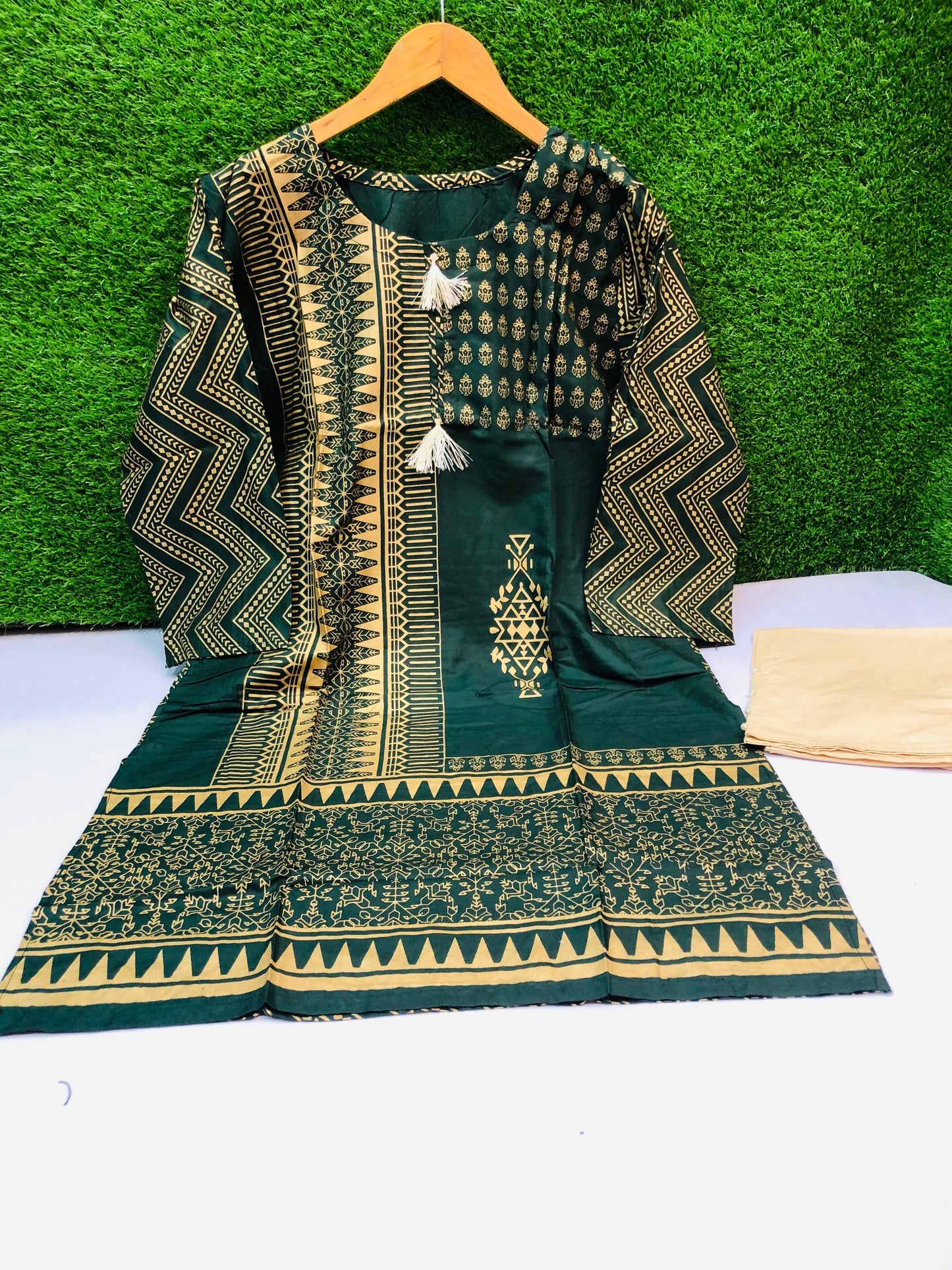 Green Floral Side Design