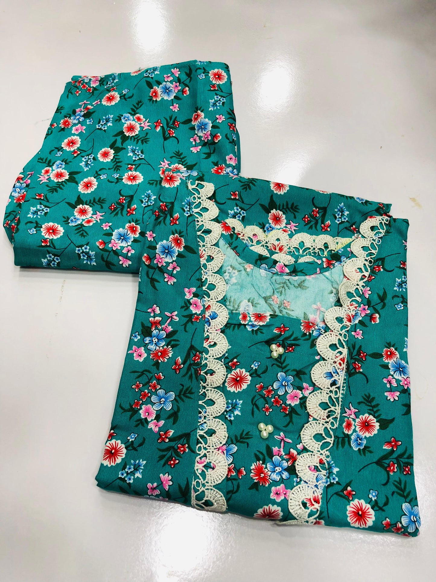 Stitched 2-Piece Set with Elegant Lace Detailing