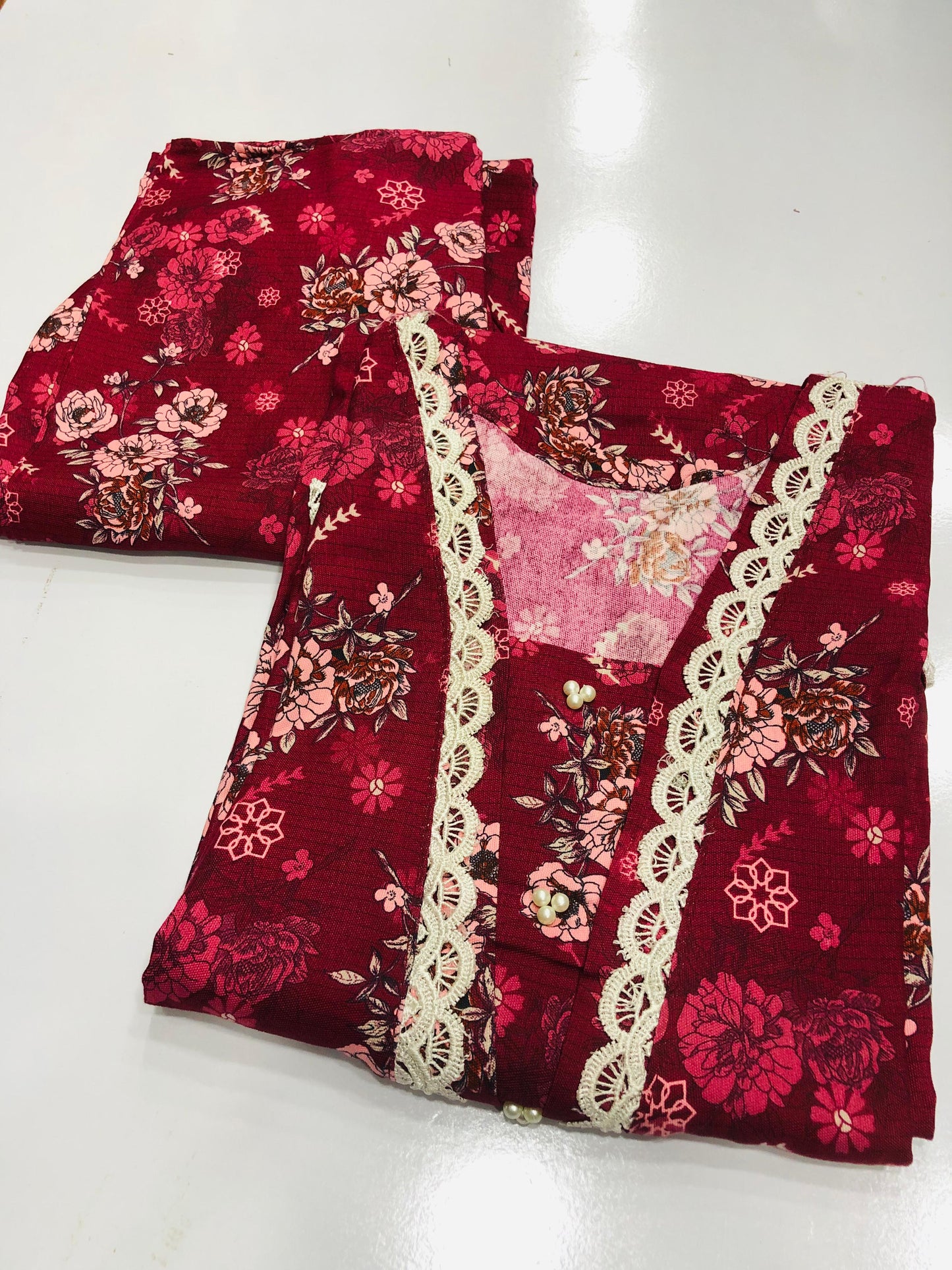 Stitched 2-Piece Set with Elegant Lace Detailing